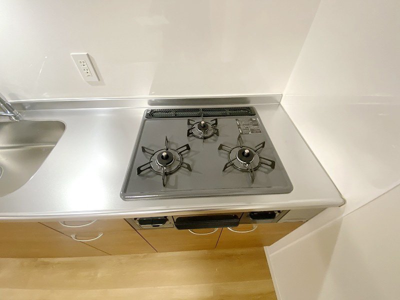 お部屋探しは株式会社 タウンハウジング までお気軽にお問合せ下さい。
クレジットカード決済・首都圏を中心直営143店舗 仲介件数全国2位の豊富な実績!諸費用・審査等・何でもご相談下さい。