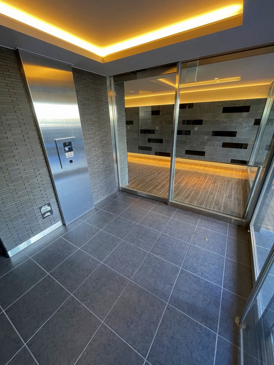 部屋探しは株式会社 タウンハウジング までお気軽にお問合せ下さい。
クレジットカード決済・首都圏を中心直営143店舗 仲介件数全国2位の豊富な実績!諸費用・審査等・何でもご相談下さい。