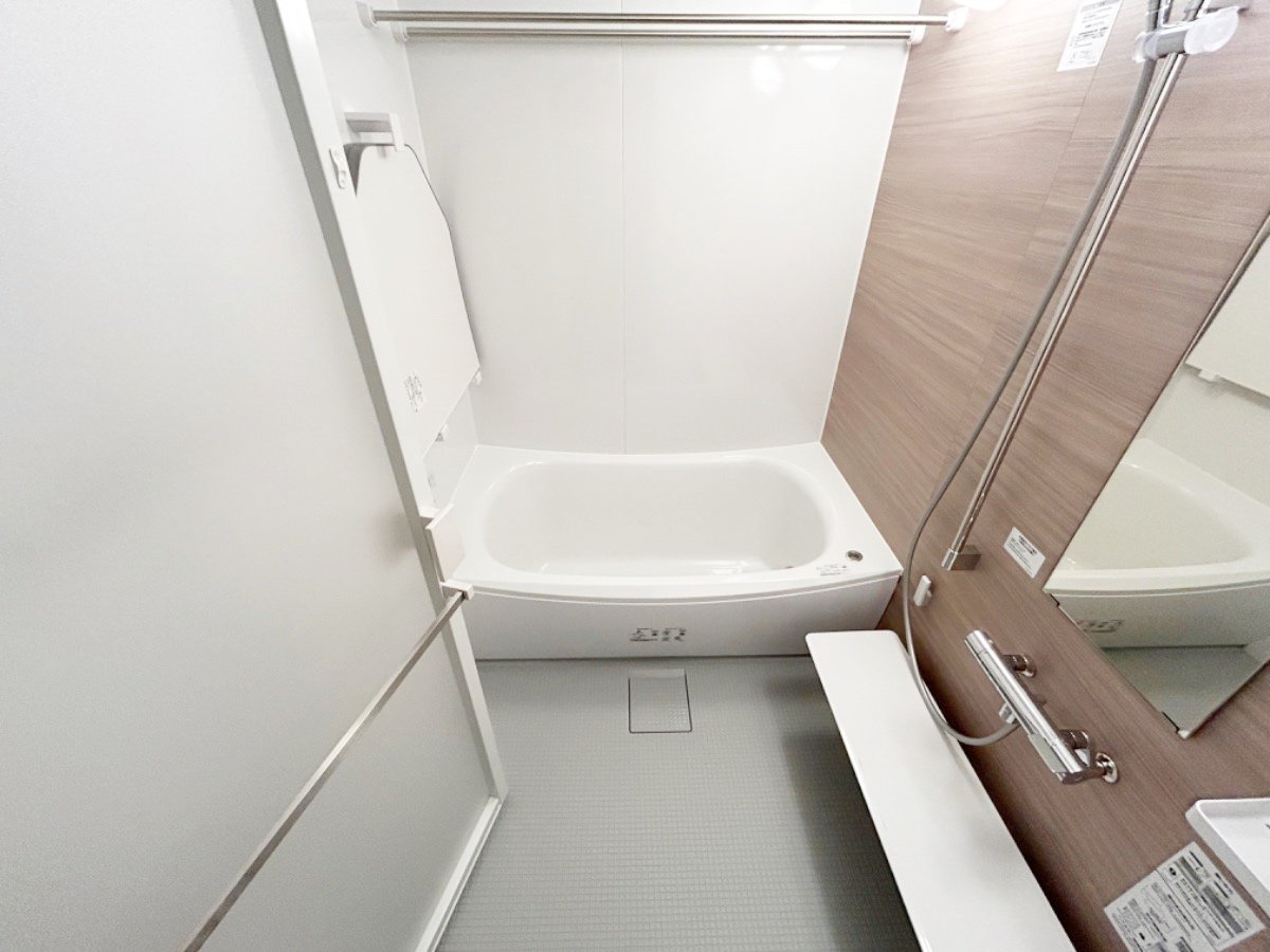 お部屋探しは株式会社 タウンハウジング までお気軽にお問合せ下さい。
クレジットカード決済・首都圏を中心直営143店舗 仲介件数全国2位の豊富な実績!諸費用・審査等・何でもご相談下さい。