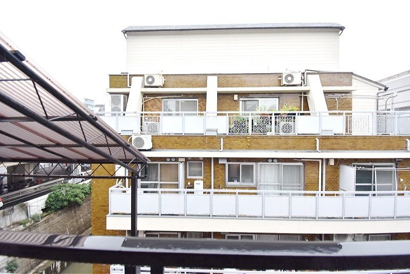 お部屋探しは株式会社 タウンハウジング までお気軽にお問合せ下さい。
クレジットカード決済・首都圏を中心直営143店舗 仲介件数全国2位の豊富な実績!諸費用・審査等・何でもご相談下さい。