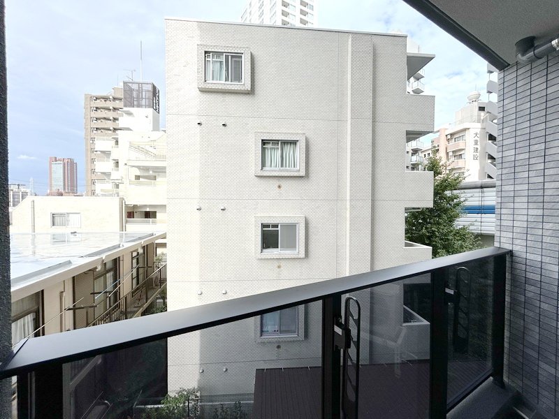 お部屋探しは株式会社 タウンハウジング までお気軽にお問合せ下さい。
クレジットカード決済・首都圏を中心直営143店舗 仲介件数全国2位の豊富な実績!諸費用・審査等・何でもご相談下さい。