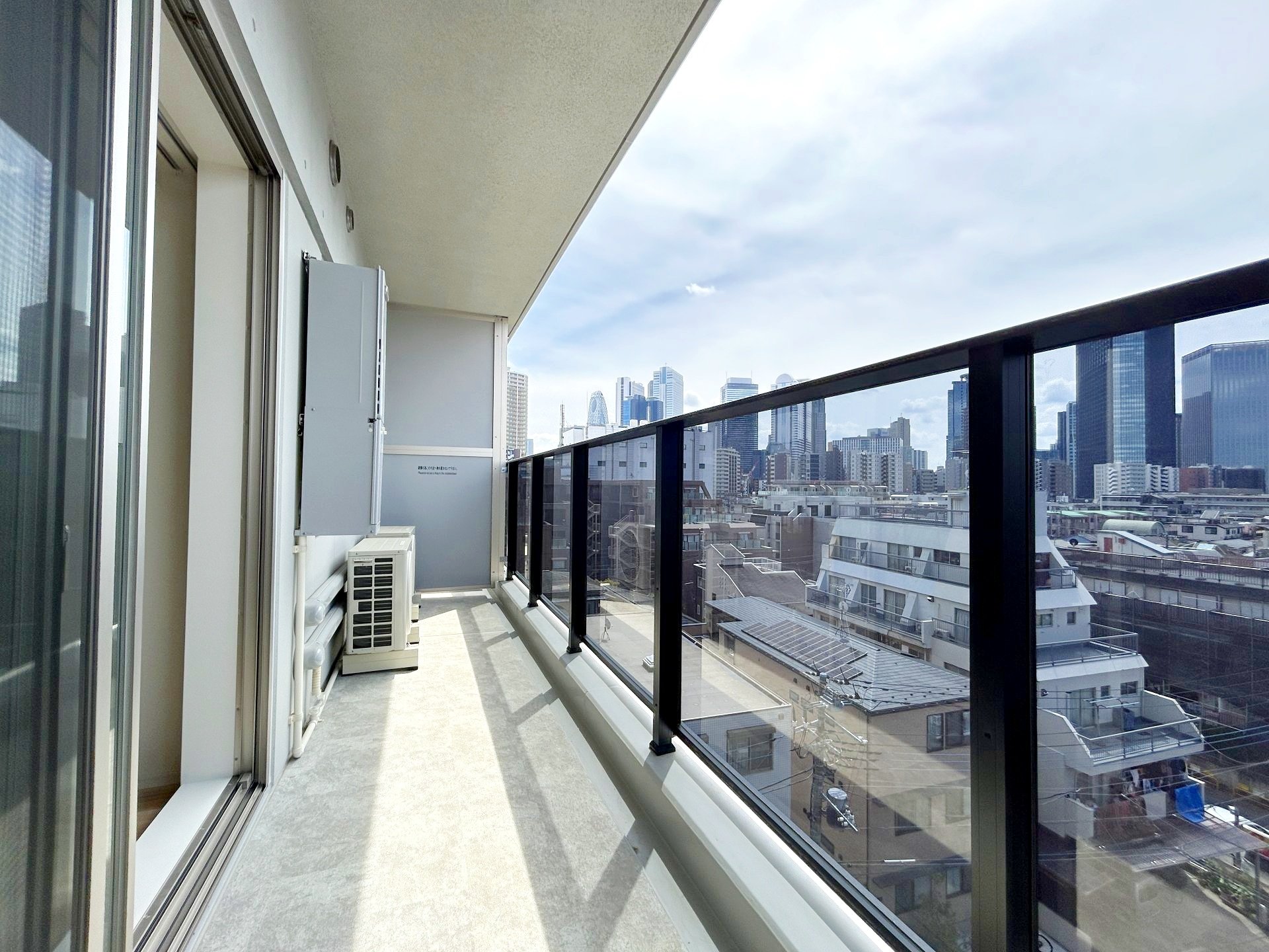 お部屋探しは株式会社 タウンハウジング までお気軽にお問合せ下さい。
クレジットカード決済・首都圏を中心直営143店舗 仲介件数全国2位の豊富な実績!諸費用・審査等・何でもご相談下さい。