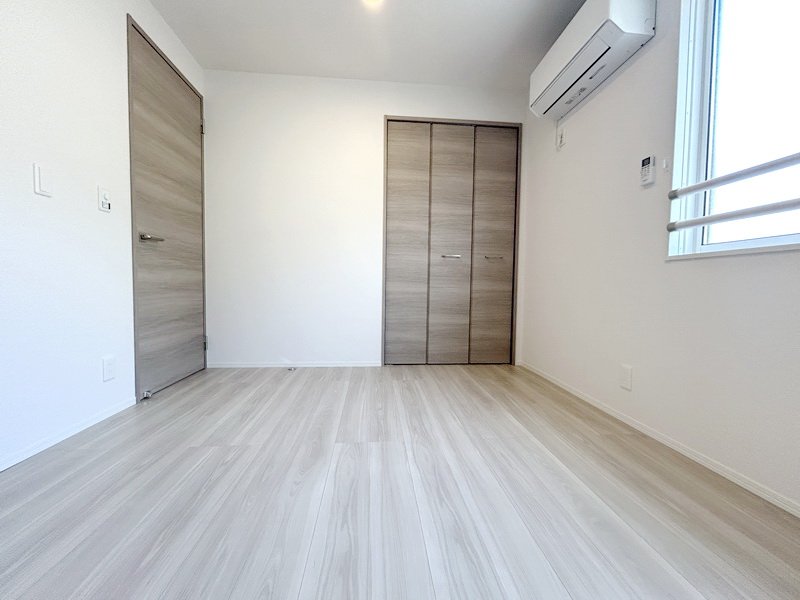 お部屋探しは株式会社 タウンハウジング までお気軽にお問合せ下さい。
クレジットカード決済・首都圏を中心直営143店舗 仲介件数全国2位の豊富な実績!諸費用・審査等・何でもご相談下さい。