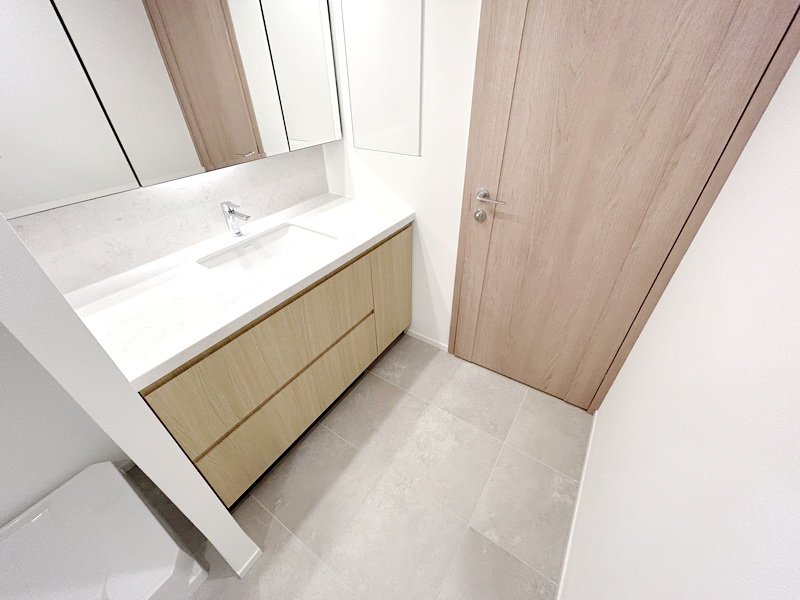 お部屋探しは株式会社 タウンハウジング までお気軽にお問合せ下さい。
クレジットカード決済・首都圏を中心直営143店舗 仲介件数全国2位の豊富な実績!諸費用・審査等・何でもご相談下さい。