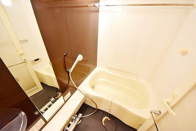 お部屋探しは株式会社 タウンハウジング までお気軽にお問合せ下さい。
クレジットカード決済・首都圏を中心直営143店舗 仲介件数全国2位の豊富な実績!諸費用・審査等・何でもご相談下さい。