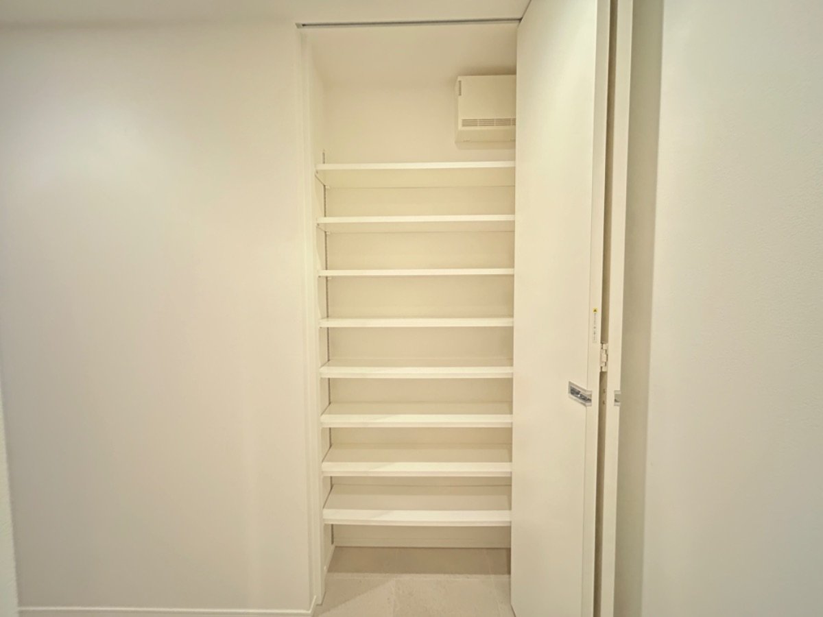 お部屋探しは株式会社 タウンハウジング までお気軽にお問合せ下さい。
クレジットカード決済・首都圏を中心直営143店舗 仲介件数全国2位の豊富な実績!諸費用・審査等・何でもご相談下さい。