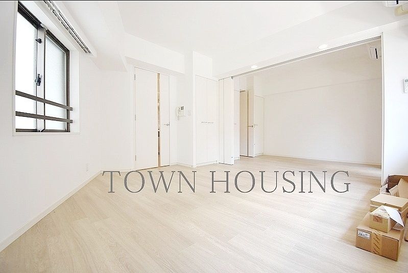 お部屋探しは株式会社 タウンハウジング までお気軽にお問合せ下さい。
クレジットカード決済・首都圏を中心直営143店舗 仲介件数全国2位の豊富な実績!諸費用・審査等・何でもご相談下さい。