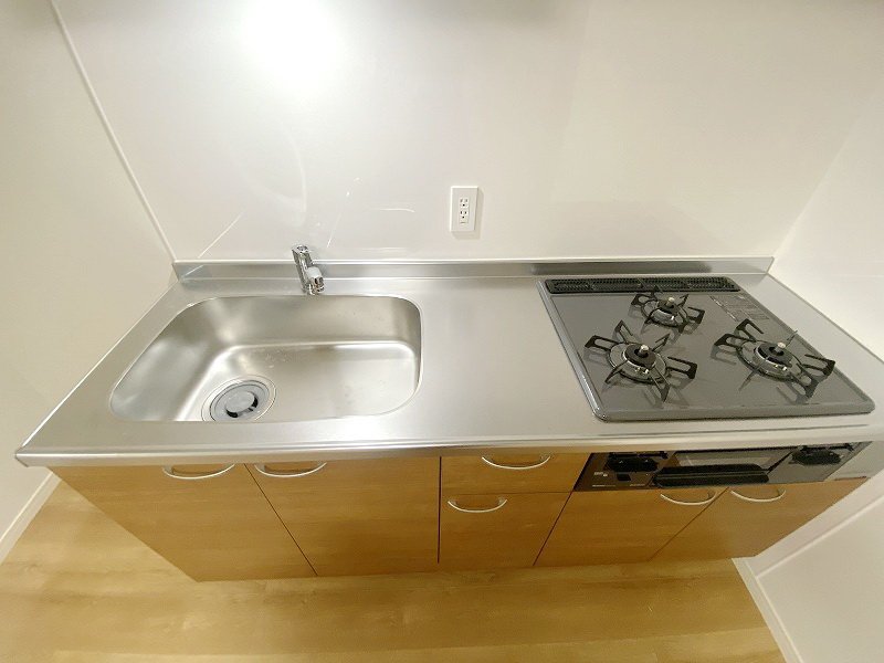 お部屋探しは株式会社 タウンハウジング までお気軽にお問合せ下さい。
クレジットカード決済・首都圏を中心直営143店舗 仲介件数全国2位の豊富な実績!諸費用・審査等・何でもご相談下さい。