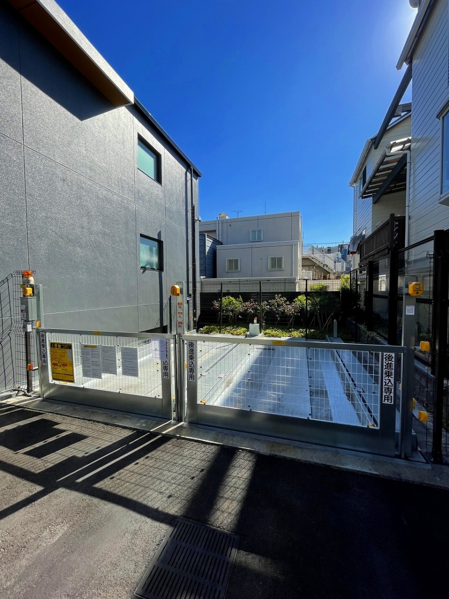 部屋探しは株式会社 タウンハウジング までお気軽にお問合せ下さい。
クレジットカード決済・首都圏を中心直営143店舗 仲介件数全国2位の豊富な実績!諸費用・審査等・何でもご相談下さい。