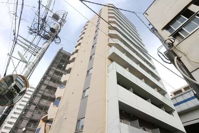 お部屋探しは株式会社 タウンハウジング までお気軽にお問合せ下さい。
クレジットカード決済・首都圏を中心直営143店舗 仲介件数全国2位の豊富な実績!諸費用・審査等・何でもご相談下さい。