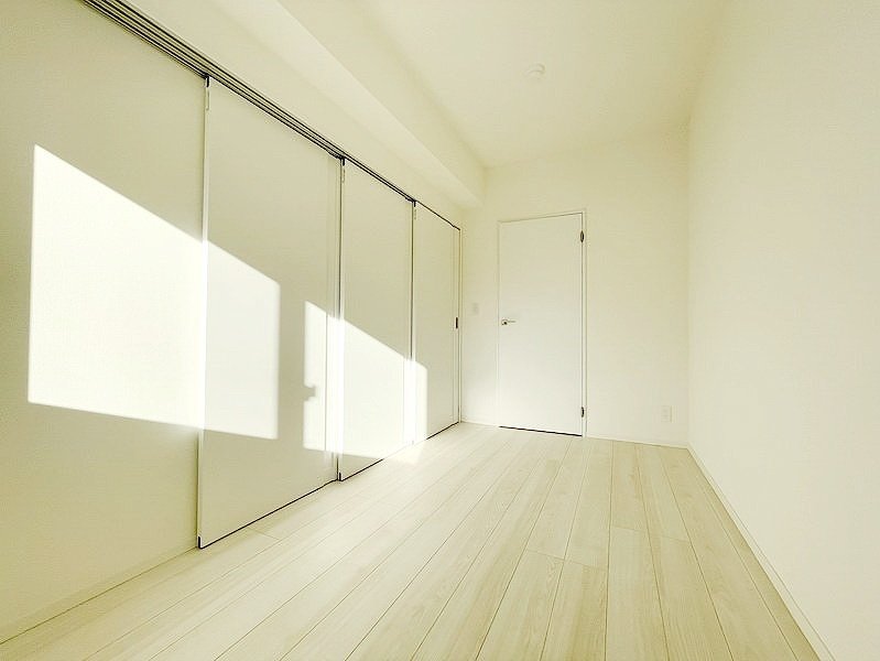 タウンハウジングレジデンス事業部 恵比寿店・赤坂店までお問合せ下さい。