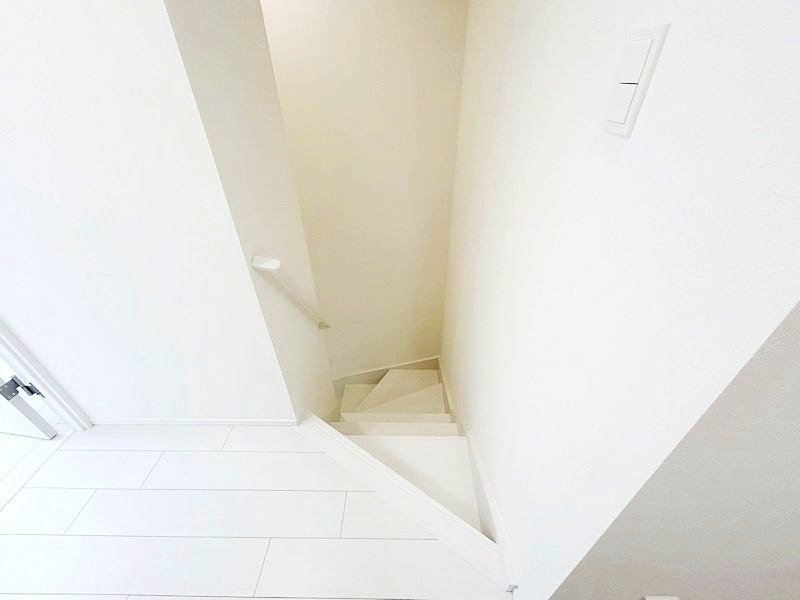 お部屋探しは株式会社 タウンハウジング までお気軽にお問合せ下さい。
クレジットカード決済・首都圏を中心直営143店舗 仲介件数全国2位の豊富な実績!諸費用・審査等・何でもご相談下さい。