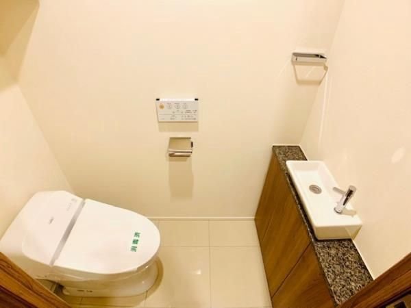 お部屋探しは株式会社 タウンハウジング までお気軽にお問合せ下さい。
クレジットカード決済・首都圏を中心直営143店舗 仲介件数全国2位の豊富な実績!諸費用・審査等・何でもご相談下さい。