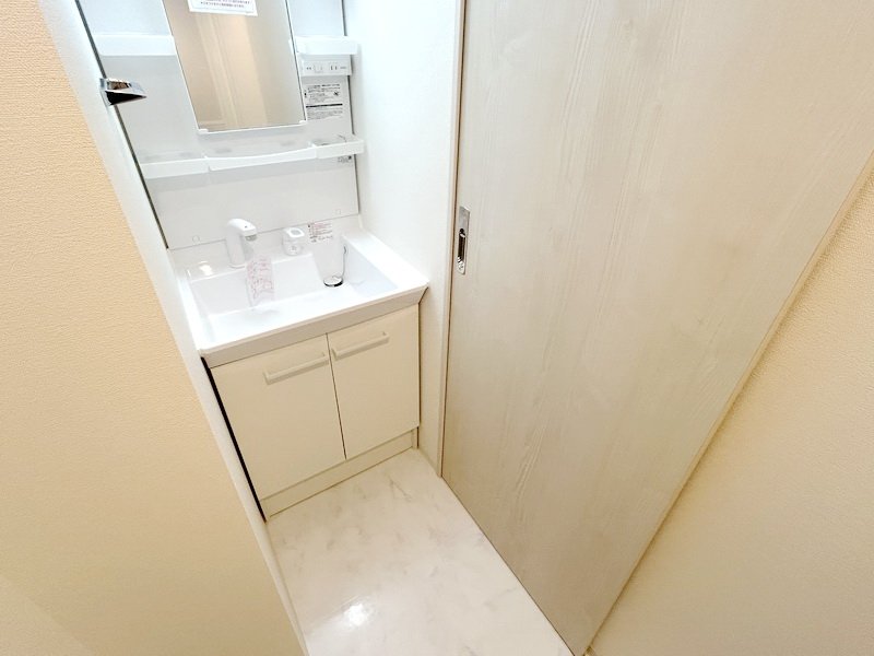 お部屋探しは株式会社 タウンハウジング までお気軽にお問合せ下さい。
クレジットカード決済・首都圏を中心直営143店舗 仲介件数全国2位の豊富な実績!諸費用・審査等・何でもご相談下さい。