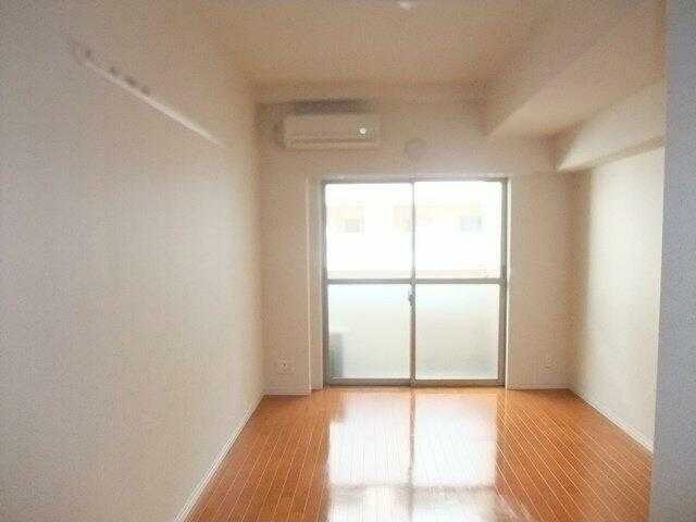 お部屋探しは株式会社 タウンハウジング までお気軽にお問合せ下さい。
クレジットカード決済・首都圏を中心直営143店舗 仲介件数全国2位の豊富な実績!諸費用・審査等・何でもご相談下さい。