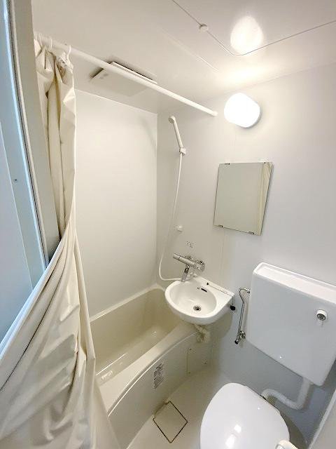 お部屋探しは株式会社 タウンハウジング までお気軽にお問合せ下さい。
クレジットカード決済・首都圏を中心直営143店舗 仲介件数全国2位の豊富な実績!諸費用・審査等・何でもご相談下さい。