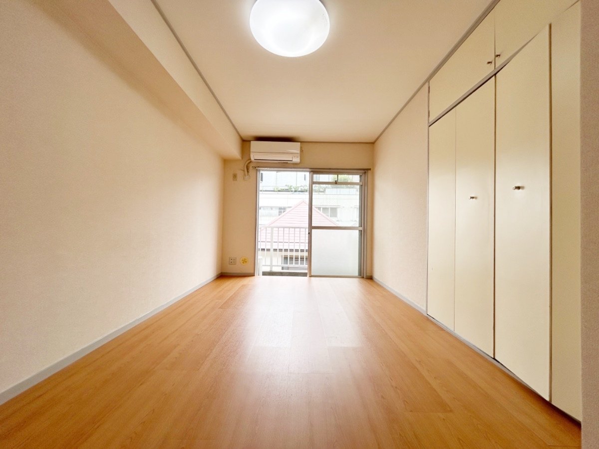 お部屋探しは株式会社 タウンハウジング までお気軽にお問合せ下さい。
クレジットカード決済・首都圏を中心直営143店舗 仲介件数全国2位の豊富な実績!諸費用・審査等・何でもご相談下さい。