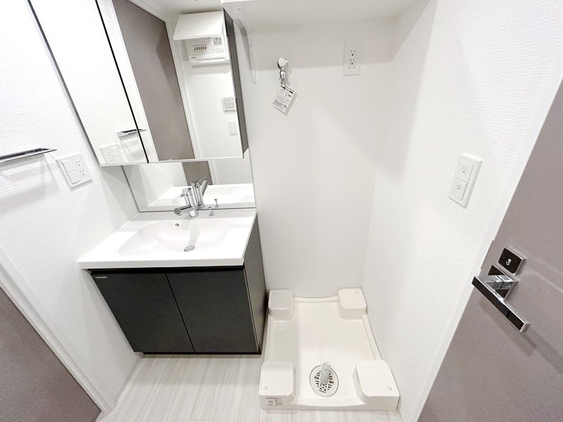 お部屋探しは株式会社 タウンハウジング までお気軽にお問合せ下さい。
クレジットカード決済・首都圏を中心直営143店舗 仲介件数全国2位の豊富な実績!諸費用・審査等・何でもご相談下さい。