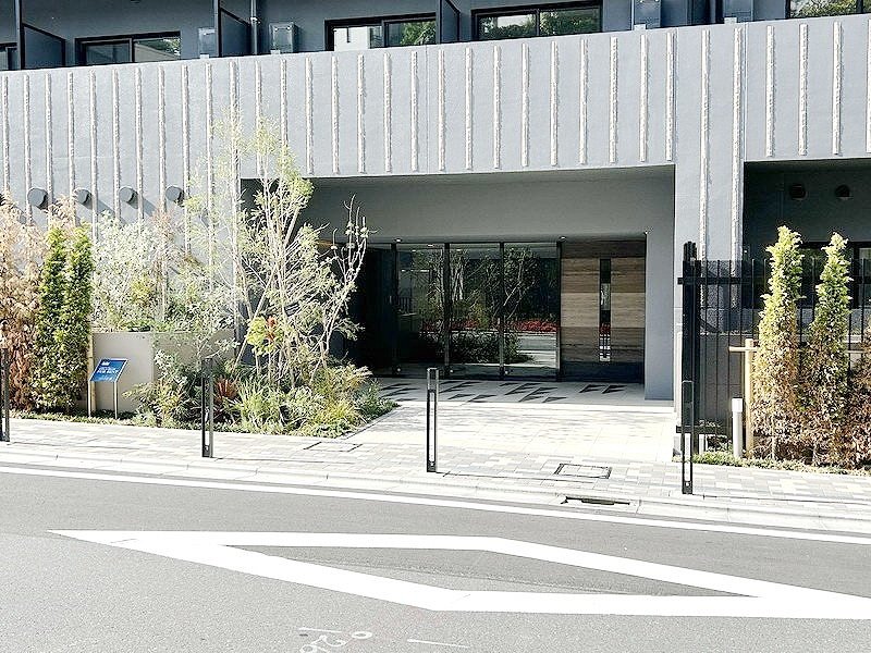 部屋探しは株式会社 タウンハウジング までお気軽にお問合せ下さい。
クレジットカード決済・首都圏を中心直営143店舗 仲介件数全国2位の豊富な実績!諸費用・審査等・何でもご相談下さい。