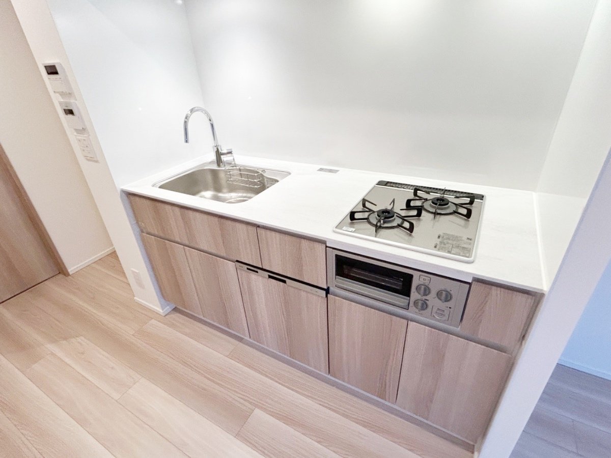 お部屋探しは株式会社 タウンハウジング までお気軽にお問合せ下さい。
クレジットカード決済・首都圏を中心直営143店舗 仲介件数全国2位の豊富な実績!諸費用・審査等・何でもご相談下さい。