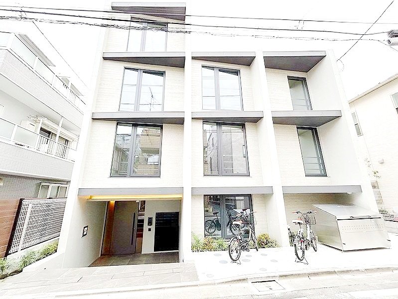 お部屋探しは株式会社 タウンハウジング までお気軽にお問合せ下さい。
クレジットカード決済・首都圏を中心直営143店舗 仲介件数全国2位の豊富な実績!諸費用・審査等・何でもご相談下さい。