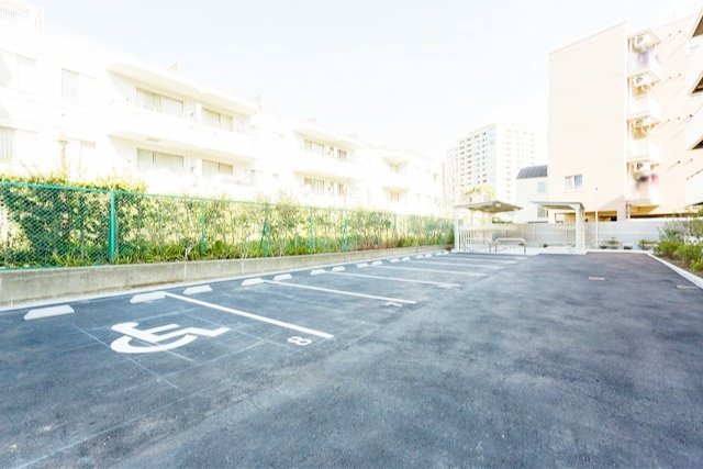 部屋探しは株式会社 タウンハウジング までお気軽にお問合せ下さい。
クレジットカード決済・首都圏を中心直営143店舗 仲介件数全国2位の豊富な実績!諸費用・審査等・何でもご相談下さい。