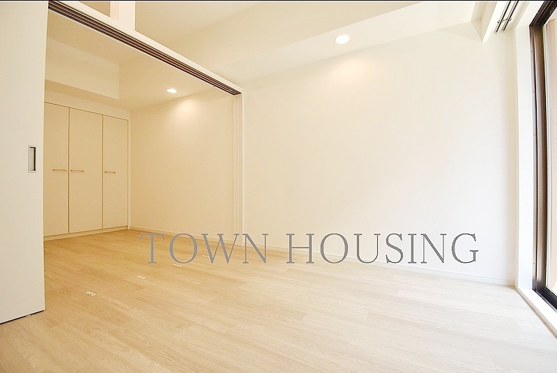 お部屋探しは株式会社 タウンハウジング までお気軽にお問合せ下さい。
クレジットカード決済・首都圏を中心直営143店舗 仲介件数全国2位の豊富な実績!諸費用・審査等・何でもご相談下さい。