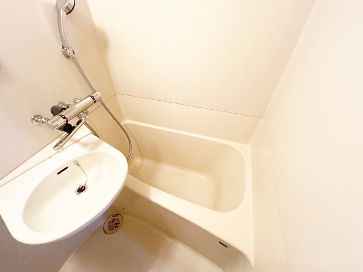 お部屋探しは株式会社 タウンハウジング までお気軽にお問合せ下さい。
クレジットカード決済・首都圏を中心直営143店舗 仲介件数全国2位の豊富な実績!諸費用・審査等・何でもご相談下さい。