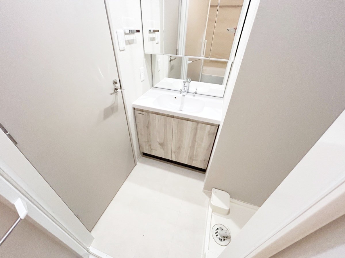 お部屋探しは株式会社 タウンハウジング までお気軽にお問合せ下さい。
クレジットカード決済・首都圏を中心直営143店舗 仲介件数全国2位の豊富な実績!諸費用・審査等・何でもご相談下さい。