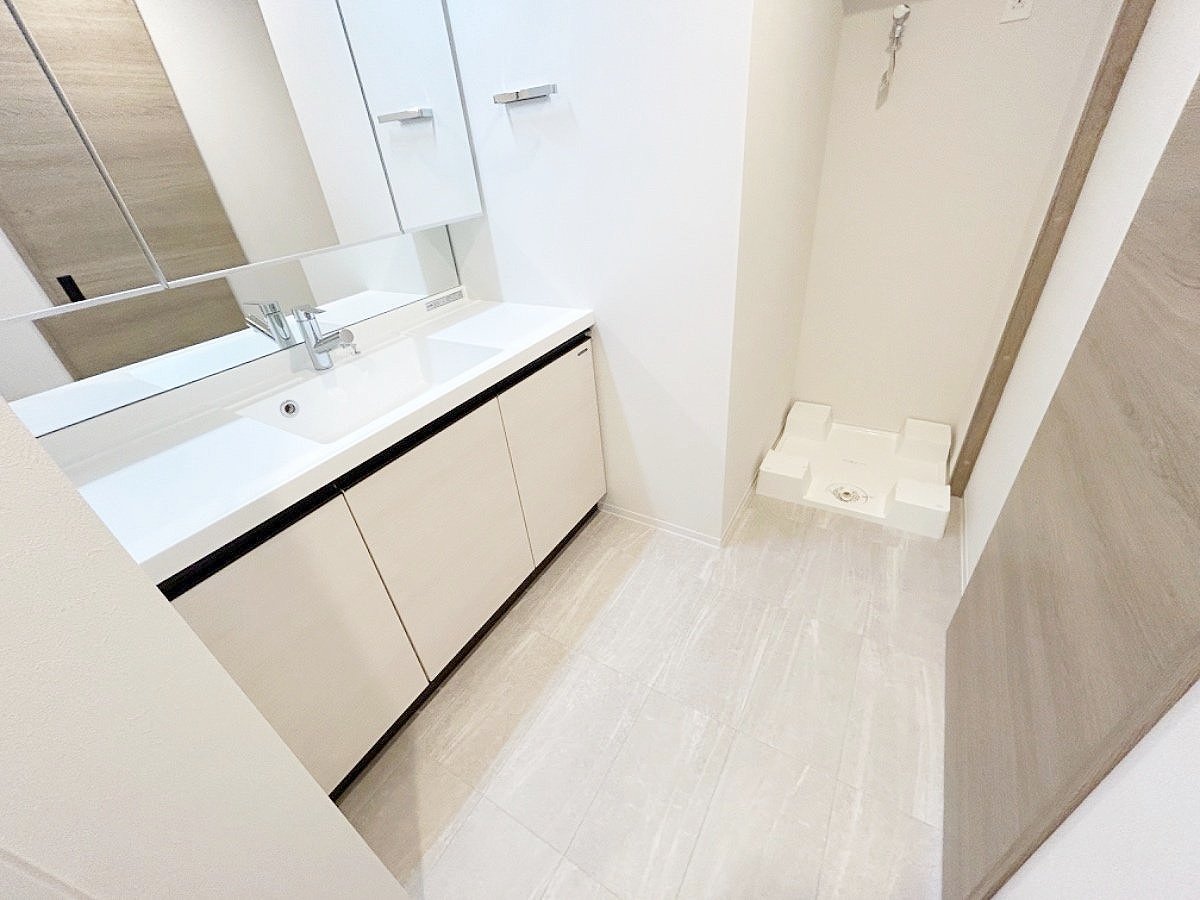 お部屋探しは株式会社 タウンハウジング までお気軽にお問合せ下さい。
クレジットカード決済・首都圏を中心直営143店舗 仲介件数全国2位の豊富な実績!諸費用・審査等・何でもご相談下さい。