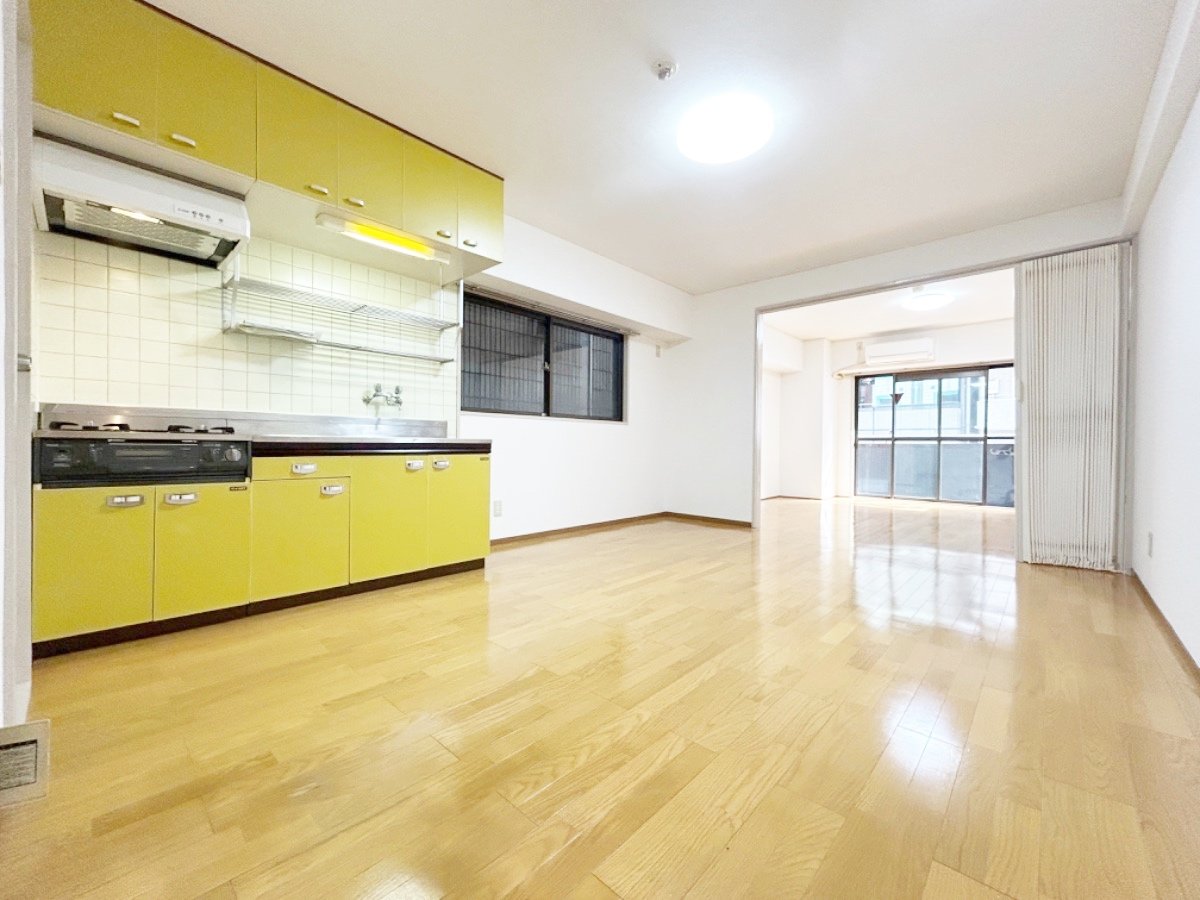 お部屋探しは株式会社 タウンハウジング までお気軽にお問合せ下さい。
クレジットカード決済・首都圏を中心直営143店舗 仲介件数全国2位の豊富な実績!諸費用・審査等・何でもご相談下さい。