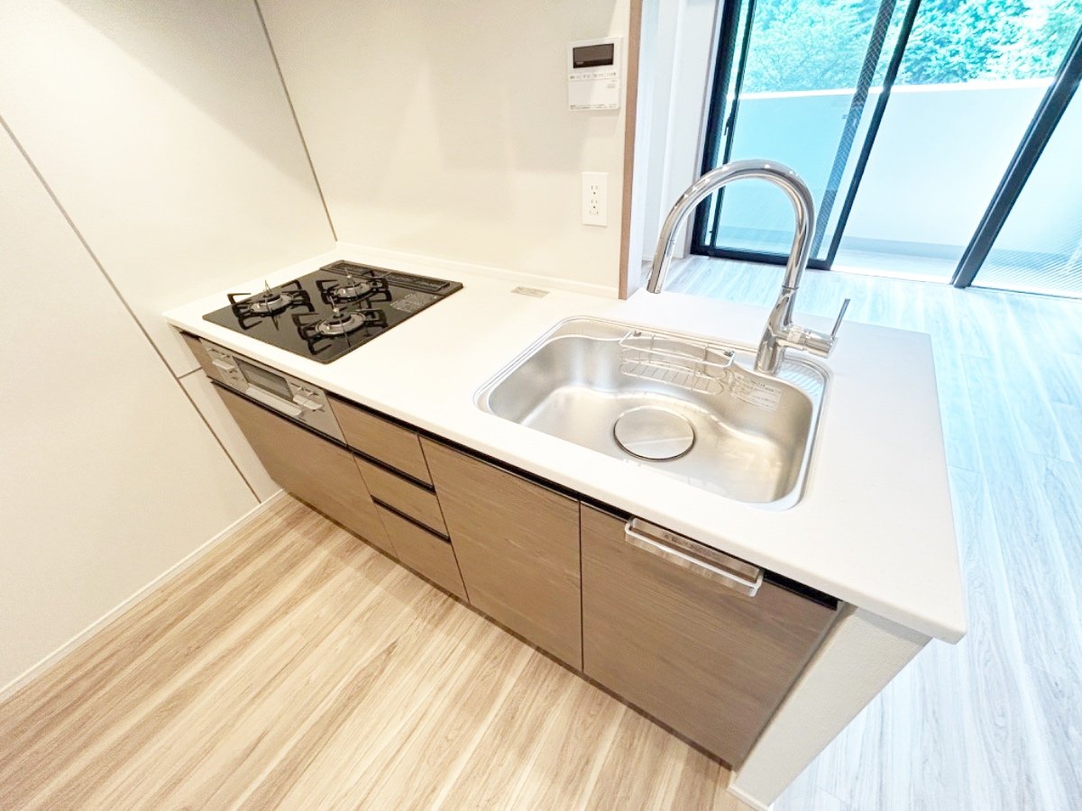 お部屋探しは株式会社 タウンハウジング までお気軽にお問合せ下さい。
クレジットカード決済・首都圏を中心直営143店舗 仲介件数全国2位の豊富な実績!諸費用・審査等・何でもご相談下さい。