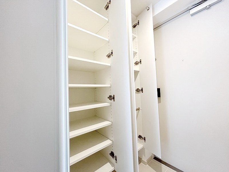 お部屋探しは株式会社 タウンハウジング までお気軽にお問合せ下さい。
クレジットカード決済・首都圏を中心直営143店舗 仲介件数全国2位の豊富な実績!諸費用・審査等・何でもご相談下さい。