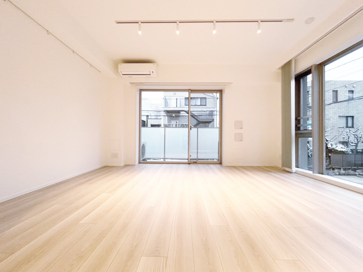 お部屋探しは株式会社 タウンハウジング までお気軽にお問合せ下さい。
クレジットカード決済・首都圏を中心直営143店舗 仲介件数全国2位の豊富な実績!諸費用・審査等・何でもご相談下さい。