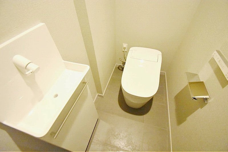 お部屋探しは株式会社 タウンハウジング までお気軽にお問合せ下さい。
クレジットカード決済・首都圏を中心直営143店舗 仲介件数全国2位の豊富な実績!諸費用・審査等・何でもご相談下さい。