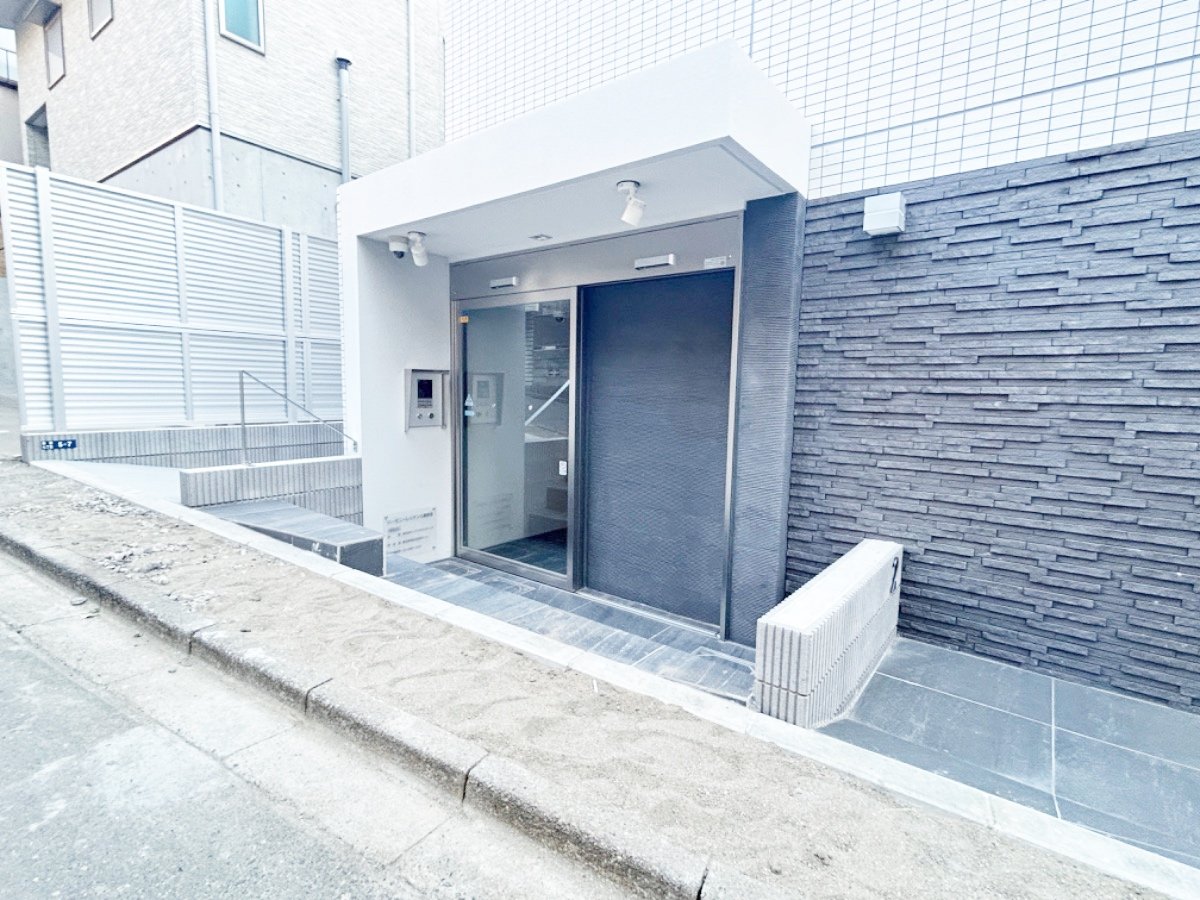 部屋探しは株式会社 タウンハウジング までお気軽にお問合せ下さい。
クレジットカード決済・首都圏を中心直営143店舗 仲介件数全国2位の豊富な実績!諸費用・審査等・何でもご相談下さい。