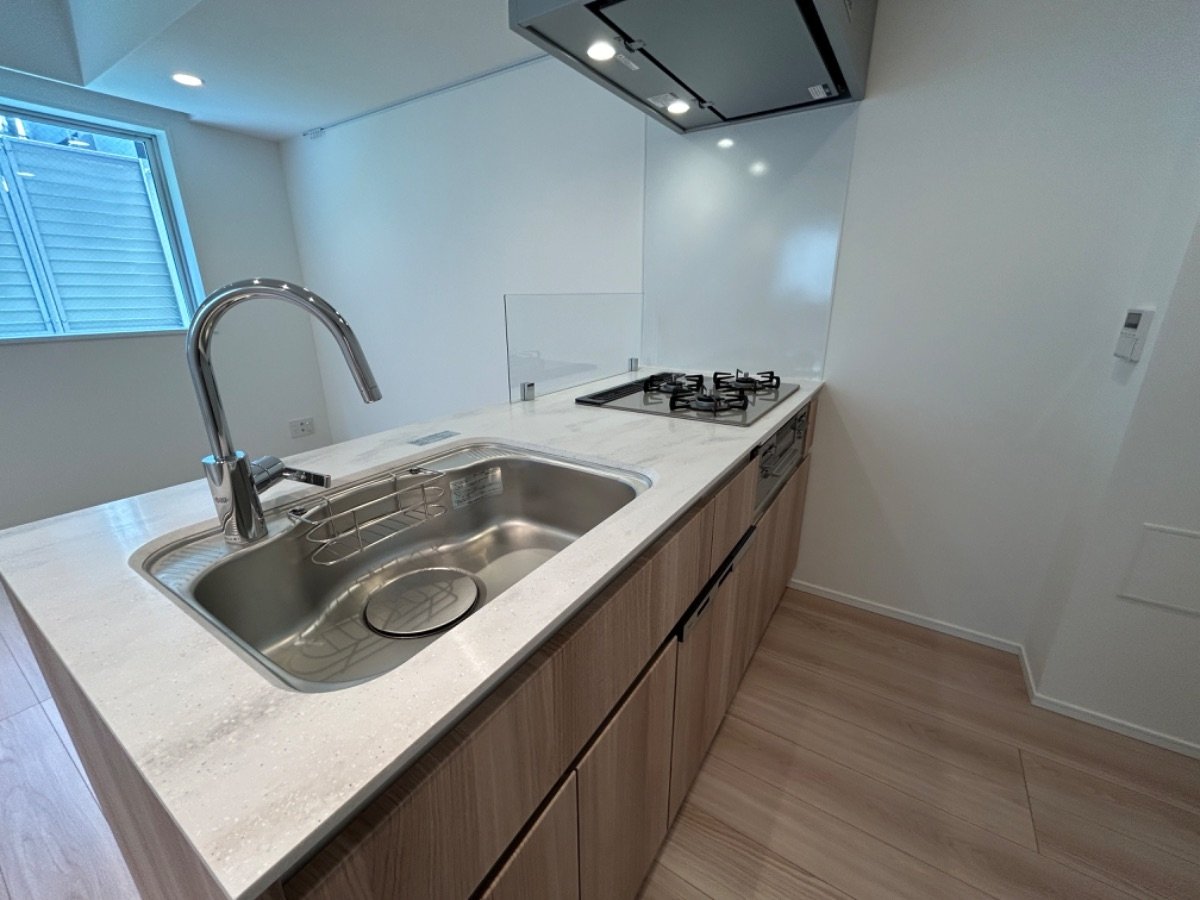 お部屋探しは株式会社 タウンハウジング までお気軽にお問合せ下さい。
クレジットカード決済・首都圏を中心直営143店舗 仲介件数全国2位の豊富な実績!諸費用・審査等・何でもご相談下さい。