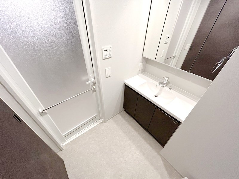 お部屋探しは株式会社 タウンハウジング までお気軽にお問合せ下さい。
クレジットカード決済・首都圏を中心直営143店舗 仲介件数全国2位の豊富な実績!諸費用・審査等・何でもご相談下さい。