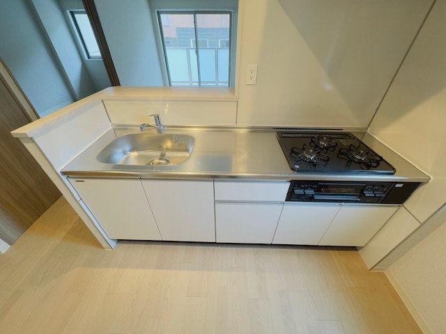 お部屋探しは株式会社 タウンハウジング までお気軽にお問合せ下さい。
クレジットカード決済・首都圏を中心直営143店舗 仲介件数全国2位の豊富な実績!諸費用・審査等・何でもご相談下さい。