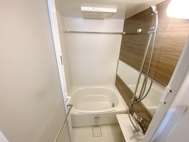 お部屋探しは株式会社 タウンハウジング までお気軽にお問合せ下さい。
クレジットカード決済・首都圏を中心直営143店舗 仲介件数全国2位の豊富な実績!諸費用・審査等・何でもご相談下さい。