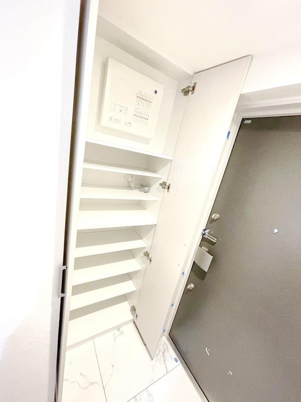 タウンハウジングレジデンス事業部 恵比寿店・赤坂店までお問合せ下さい。