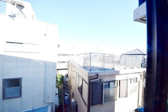 お部屋探しは株式会社 タウンハウジング までお気軽にお問合せ下さい。
クレジットカード決済・首都圏を中心直営143店舗 仲介件数全国2位の豊富な実績!諸費用・審査等・何でもご相談下さい。