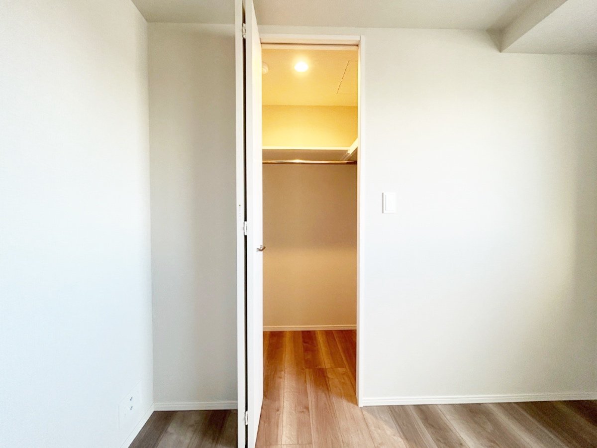 お部屋探しは株式会社 タウンハウジング までお気軽にお問合せ下さい。
クレジットカード決済・首都圏を中心直営143店舗 仲介件数全国2位の豊富な実績!諸費用・審査等・何でもご相談下さい。