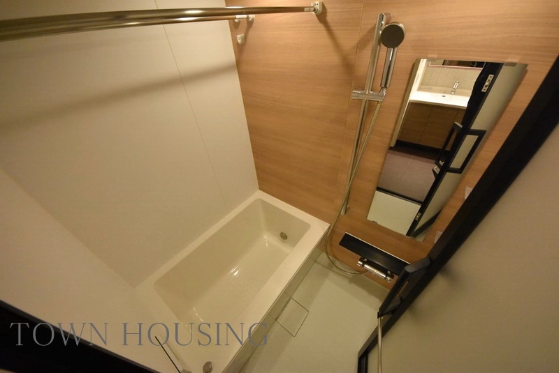 タウンハウジングレジデンス事業部 恵比寿店・赤坂店までお問合せ下さい。