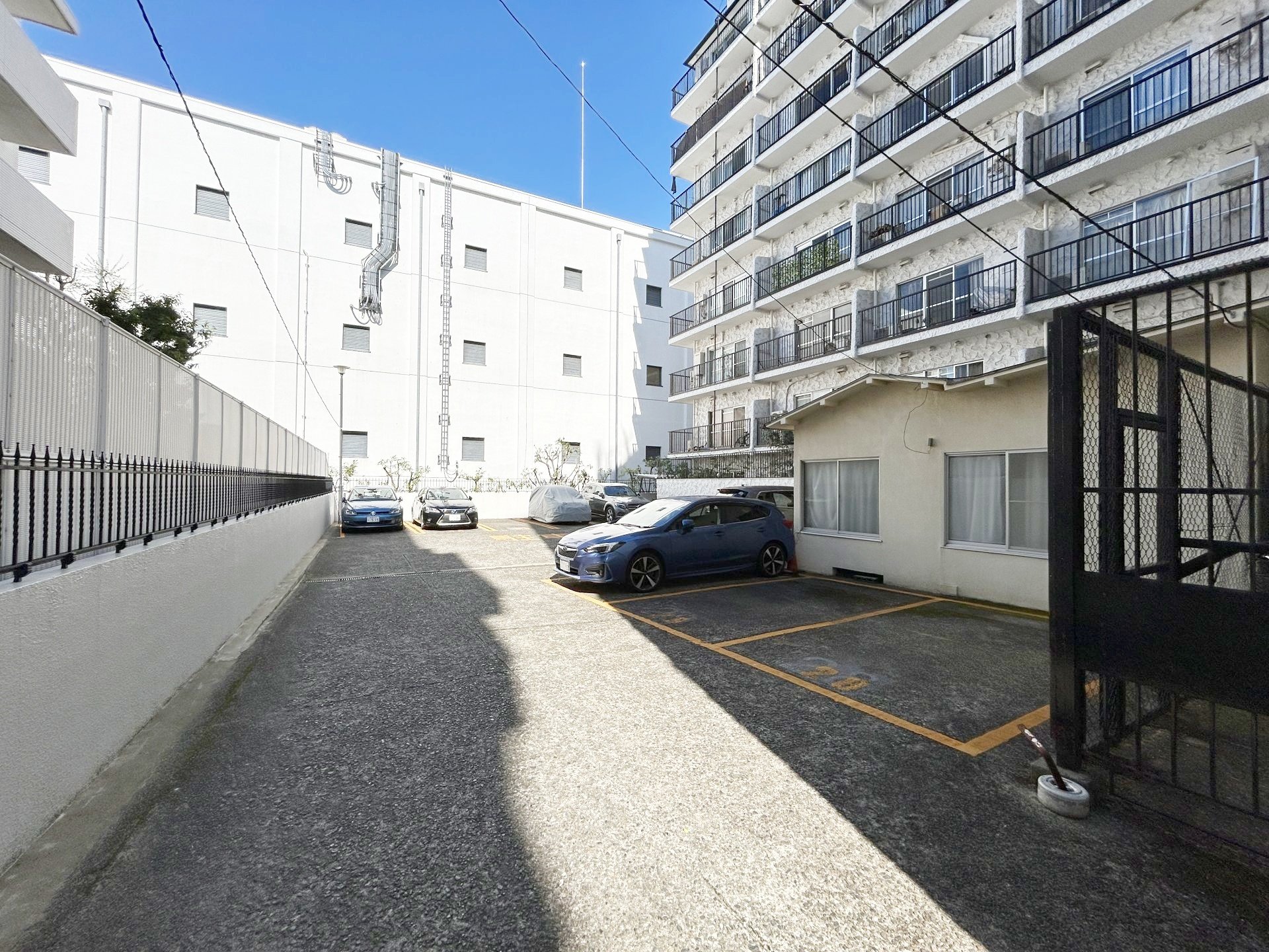 部屋探しは株式会社 タウンハウジング までお気軽にお問合せ下さい。
クレジットカード決済・首都圏を中心直営143店舗 仲介件数全国2位の豊富な実績!諸費用・審査等・何でもご相談下さい。