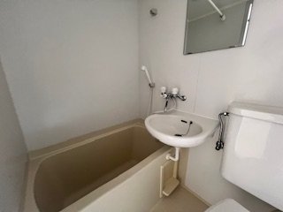 お部屋探しは株式会社 タウンハウジング までお気軽にお問合せ下さい。
クレジットカード決済・首都圏を中心直営143店舗 仲介件数全国2位の豊富な実績!諸費用・審査等・何でもご相談下さい。