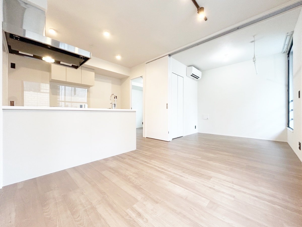 お部屋探しは株式会社 タウンハウジング までお気軽にお問合せ下さい。
クレジットカード決済・首都圏を中心直営143店舗 仲介件数全国2位の豊富な実績!諸費用・審査等・何でもご相談下さい。