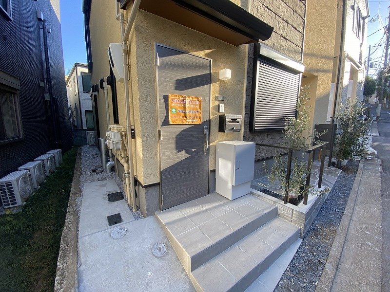 部屋探しは株式会社 タウンハウジング までお気軽にお問合せ下さい。
クレジットカード決済・首都圏を中心直営143店舗 仲介件数全国2位の豊富な実績!諸費用・審査等・何でもご相談下さい。